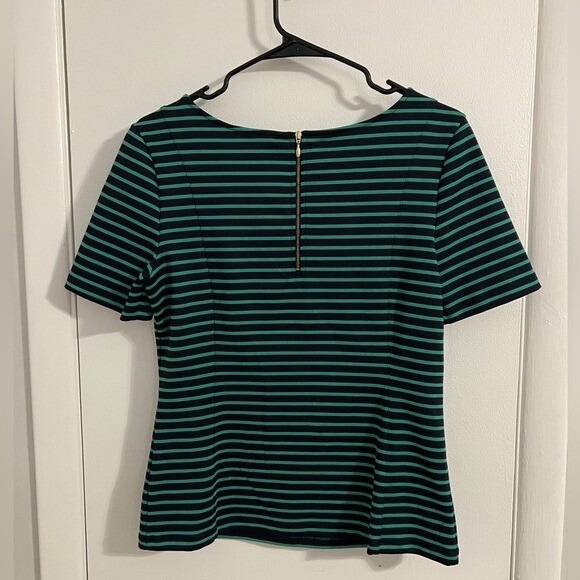 Banana Republic Green Striped Stretch Career Work Top - Size 6 - Picture 2 of 4